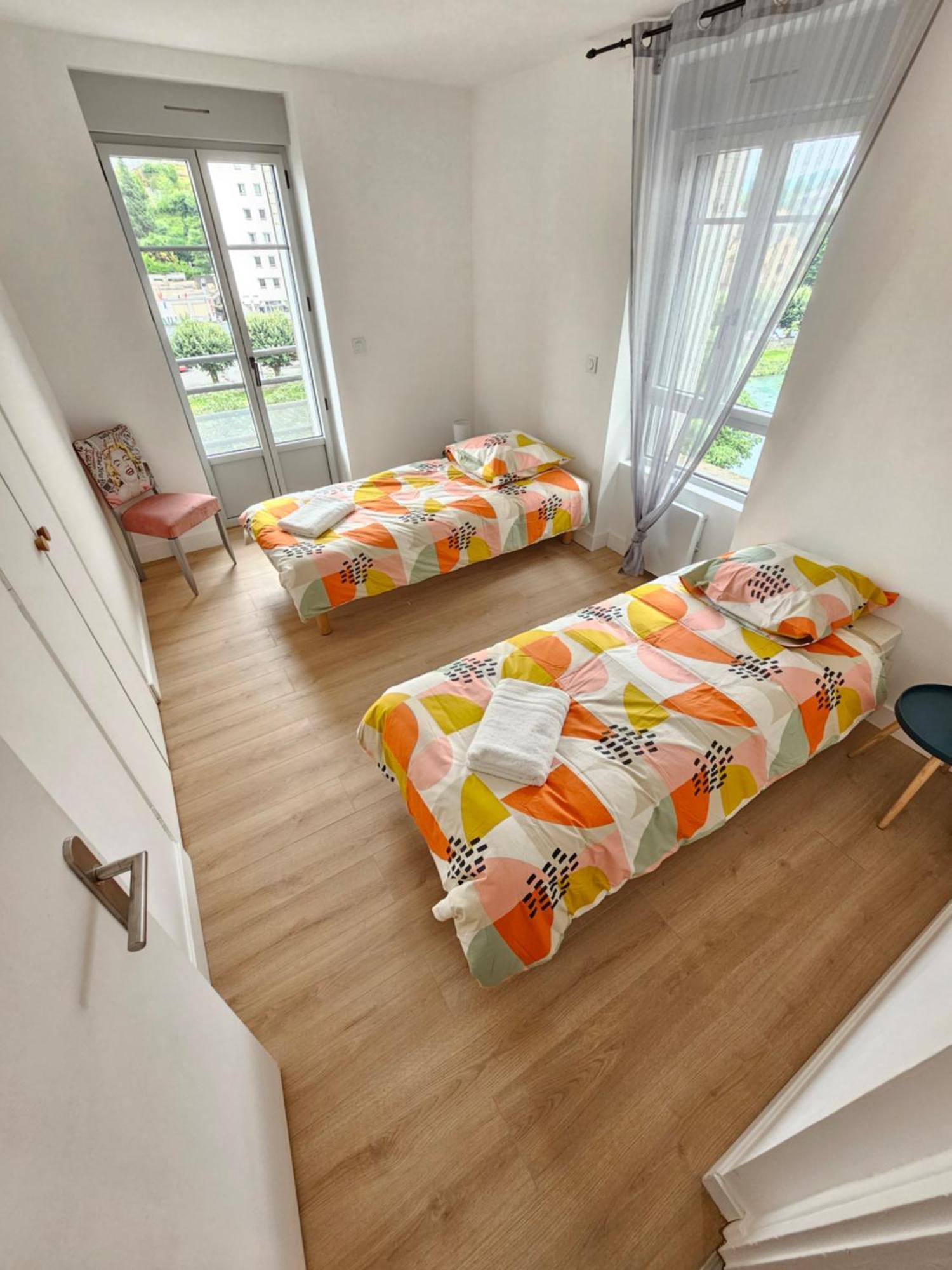 Le Chaleureux Lourdes Hyper Centre Apartment ภายนอก รูปภาพ