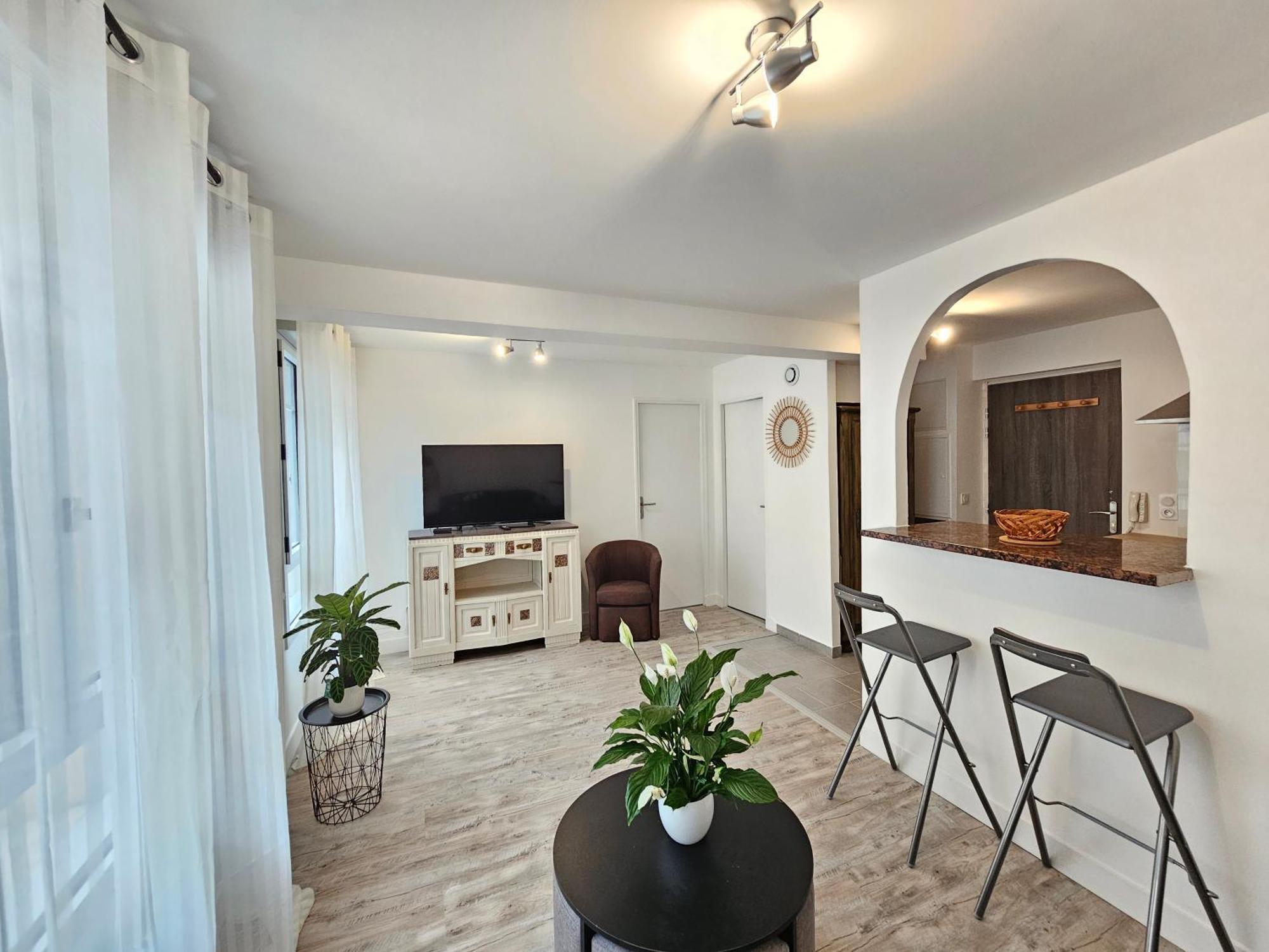 Le Chaleureux Lourdes Hyper Centre Apartment ภายนอก รูปภาพ
